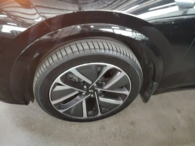 Li Auto L7 — Фото автомобиля 22