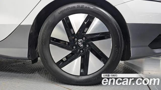 Hyundai Ioniq 6 — Фото автомобиля 6