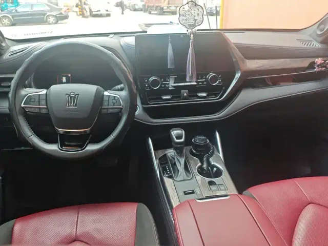Toyota Crown Kluger — Фото автомобиля 12