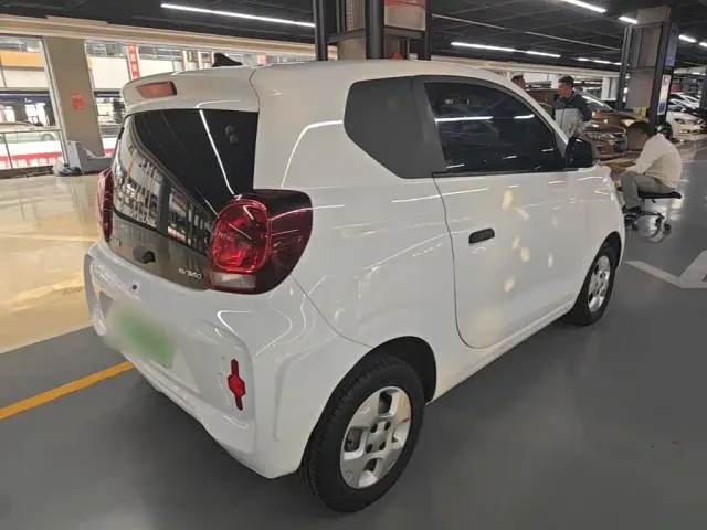 Roewe Clever — Фото автомобиля 6