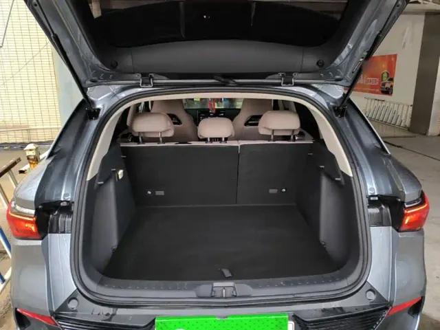 BYD Yuan PLUS — Фото автомобиля 18