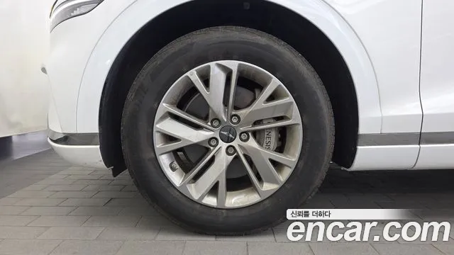 Genesis GV70 — Фото автомобиля 6