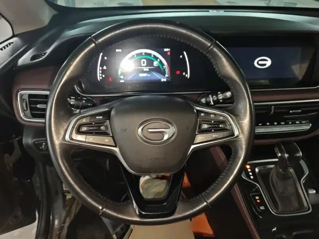 GAC Trumpchi M6 — Фото автомобиля 10