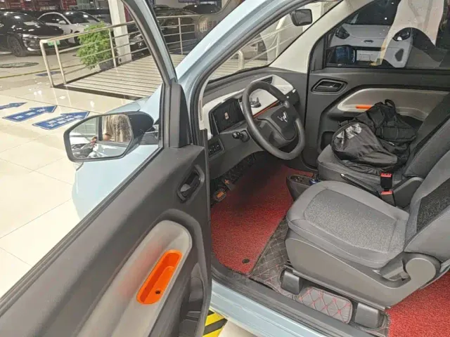 Wuling Hongguang Mini EV — Фото автомобиля 15