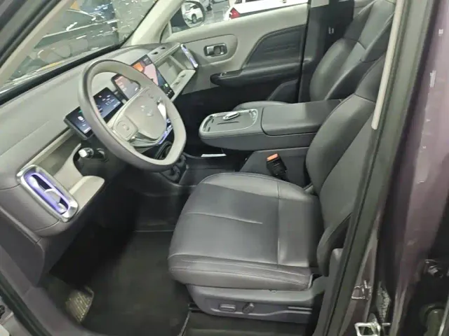 Leapmotor B10 — Фото автомобиля 14