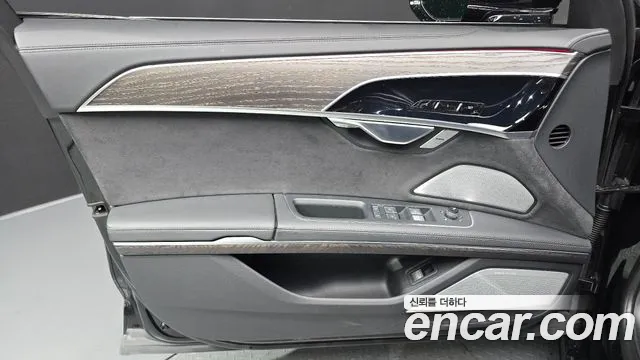 Audi A8 55 TFSI quattro Premium LWB — Фото автомобиля 20