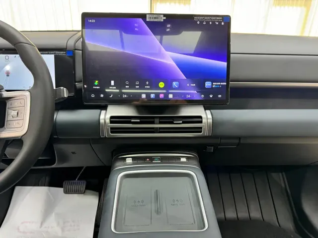 BYD FangChengBao Titanium 7 — Фото автомобиля 14