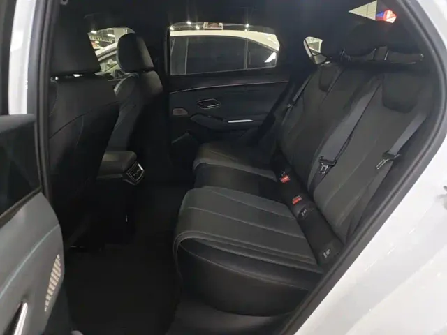 BYD Qin L — Фото автомобиля 16