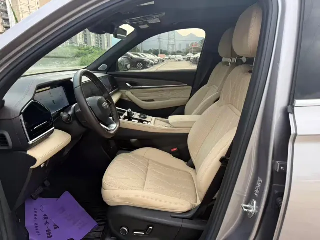 Geely Xingyue L — Фото автомобиля 4