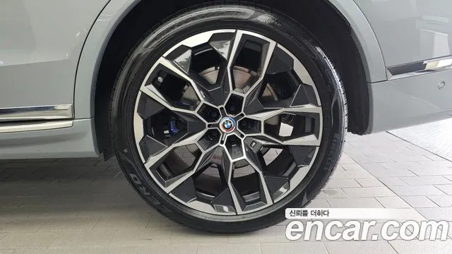 BMW X7 — Фото автомобиля 17