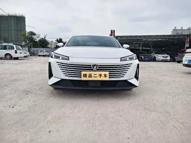 Changan Lamore — Фото автомобиля 2