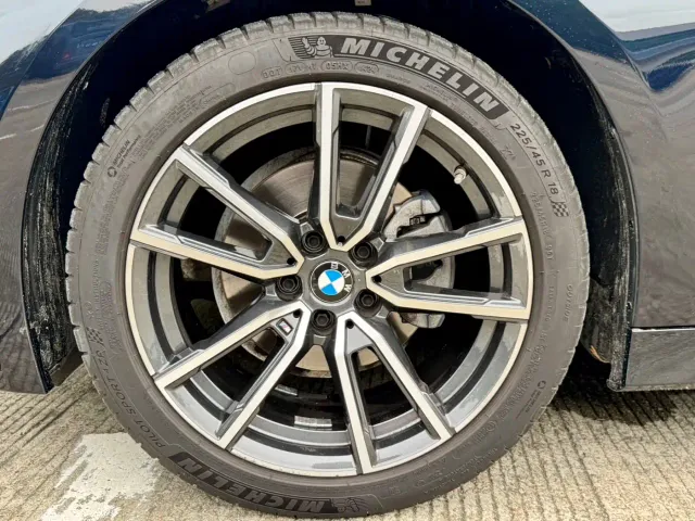 BMW 3 Series — Фото автомобиля 15