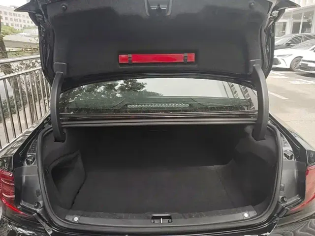 Volvo S90 — Фото автомобиля 18