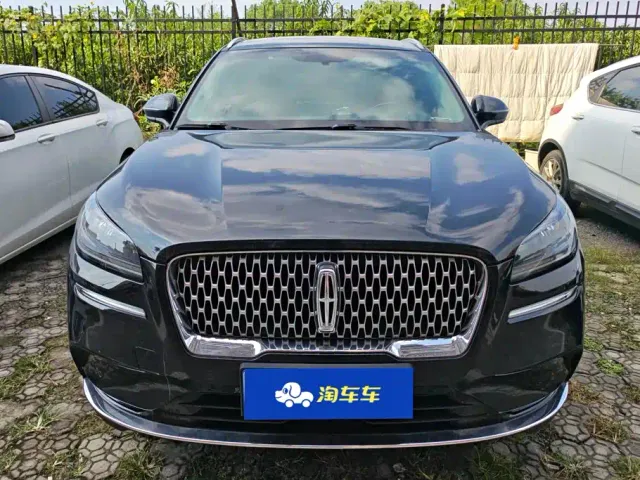 Lincoln Corsair — Фото автомобиля 2