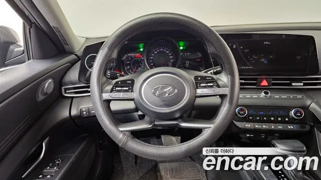 Hyundai AVANTE Avante (CN7) — Фото автомобиля 13
