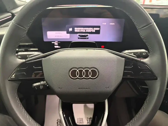 Audi Q6L e-tron — Фото автомобиля 11