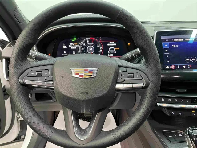 Cadillac CT5 — Фото автомобиля 10