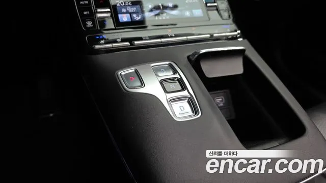 Hyundai Grandeur Grandeur (New) Hybrid — Фото автомобиля 9