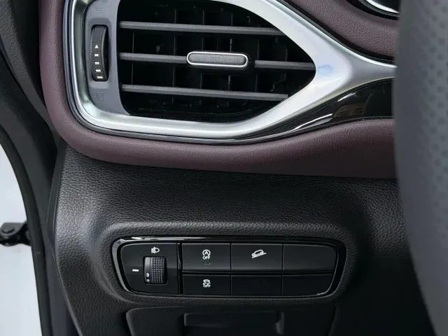 GAC Trumpchi M6 — Фото автомобиля 14