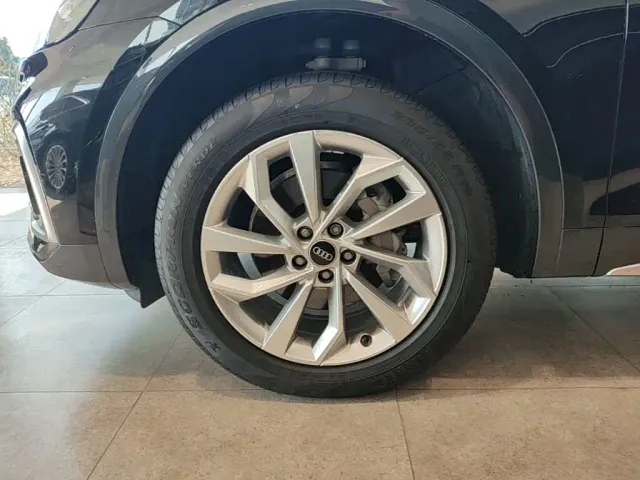 Audi Q5L — Фото автомобиля 22