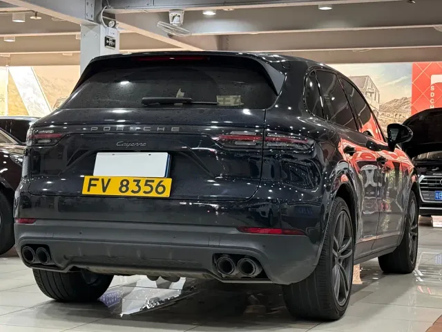 Porsche Cayenne — Фото автомобиля 18