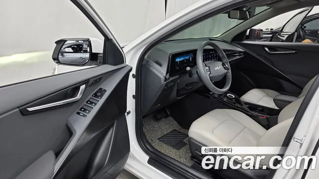 Kia Niro The All New — Фото автомобиля 15