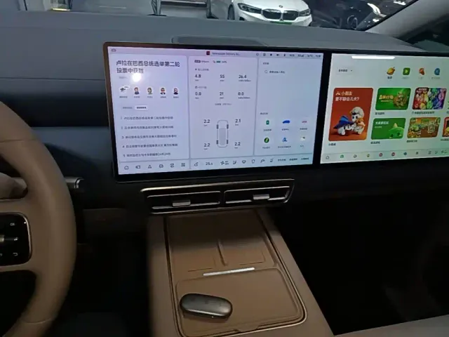 Li Auto MEGA — Фото автомобиля 12