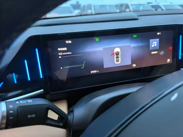 Geely Galaxy L6 — Фото автомобиля 5