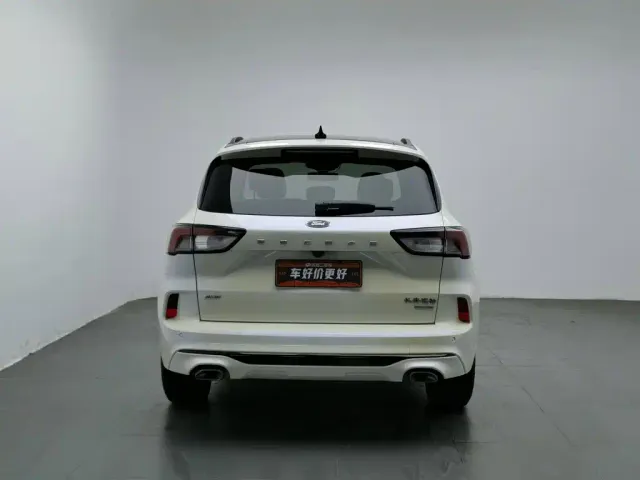 Ford Escape — Фото автомобиля 4