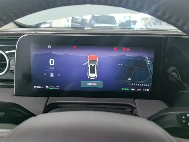 Leapmotor C11 — Фото автомобиля 11