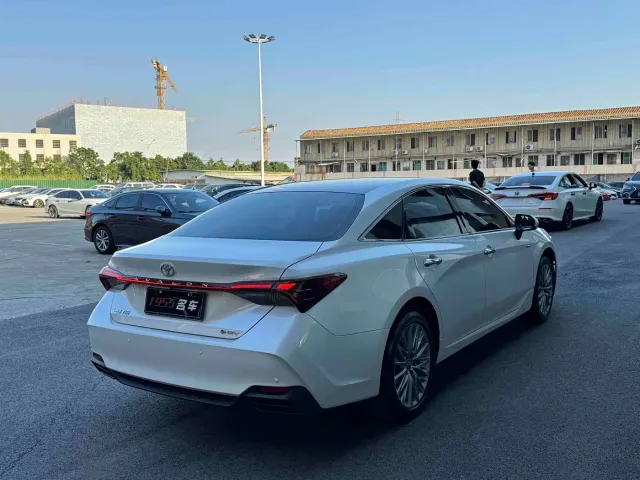 Toyota Avalon — Фото автомобиля 9