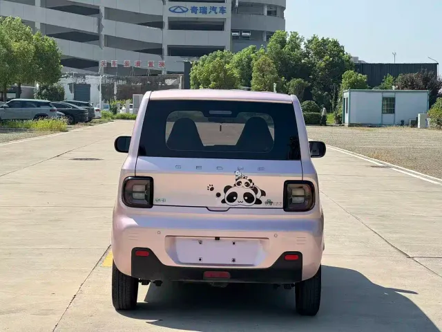 Geely Panda — Фото автомобиля 6