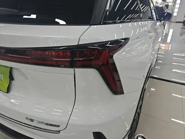 Changan CS75 Plus — Фото автомобиля 7