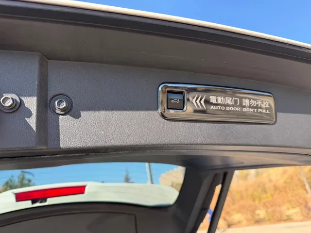 Toyota Highlander — Фото автомобиля 17