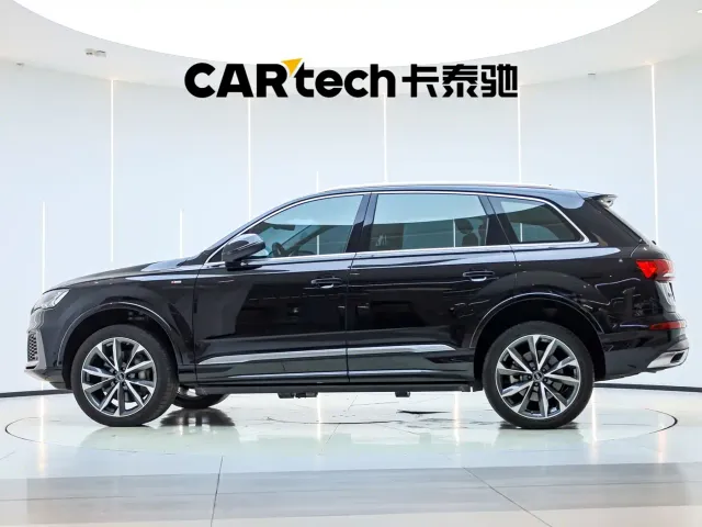Audi Q7 — Фото автомобиля 3