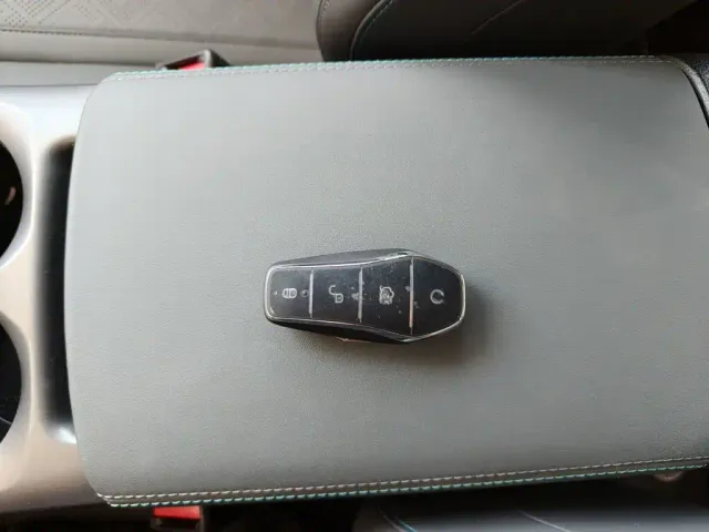 BYD Qin PLUS — Фото автомобиля 8