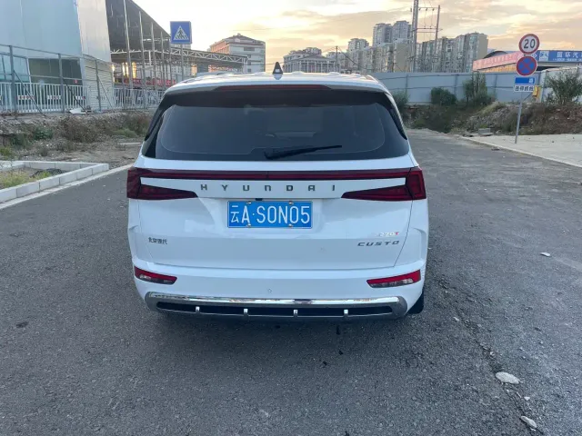 Hyundai Custo — Фото автомобиля 7