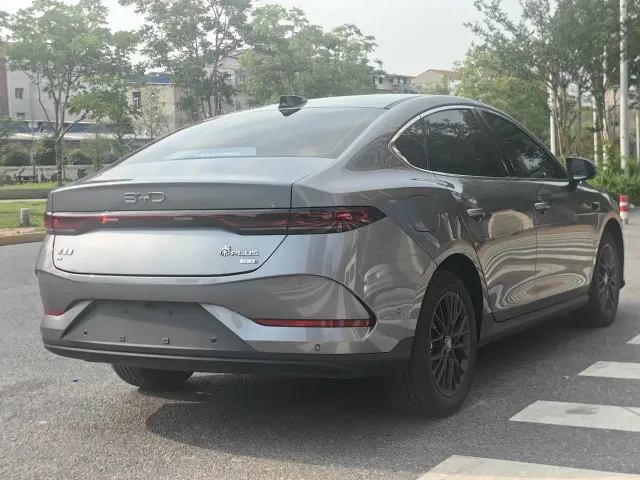 BYD Qin PLUS — Фото автомобиля 13