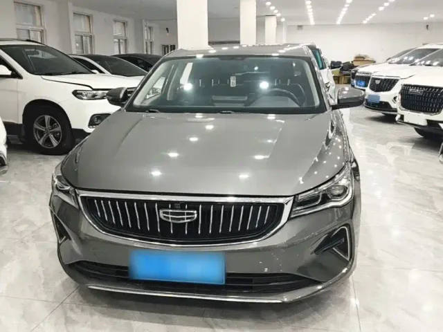 Geely Emgrand — Фото автомобиля 2
