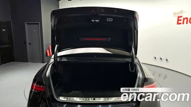 Genesis G90 Бензин 3.5 турбо AWD — Фото автомобиля 20
