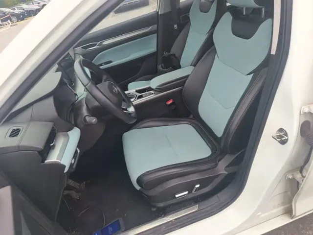 Geely Emgrand L — Фото автомобиля 7