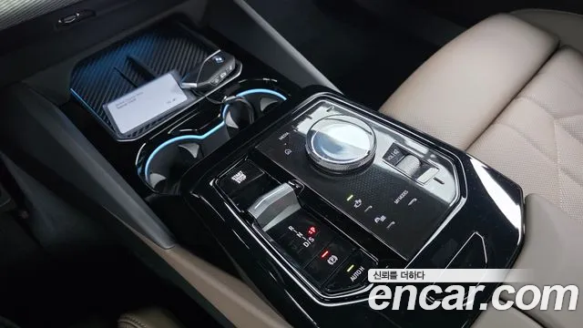 BMW 5-Series — Фото автомобиля 9