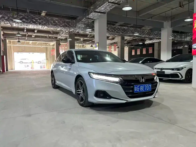 Фотография автомобиля — Honda Accord