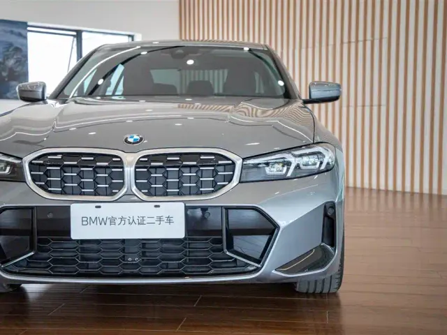 BMW 3 Series — Фото автомобиля 9