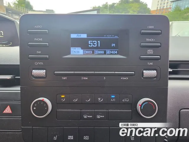 Hyundai Staria — Фото автомобиля 9