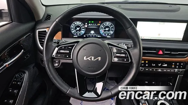Kia Seltos Новый Seltos Бензин 2.0 2WD — Фото автомобиля 12