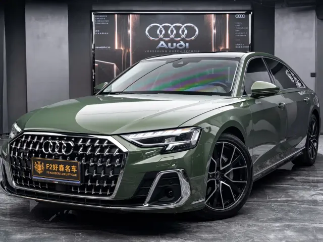 Фотография автомобиля — Audi A8