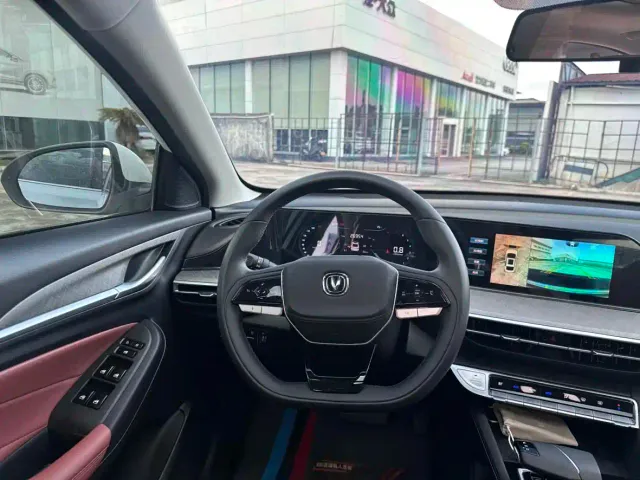 Changan Eado — Фото автомобиля 24