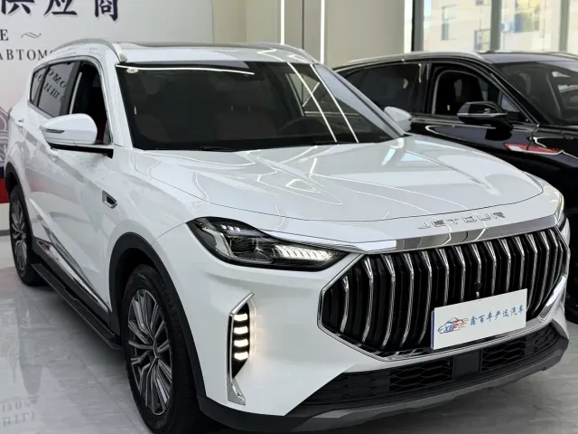 Jetour X70 Plus — Фото автомобиля 3