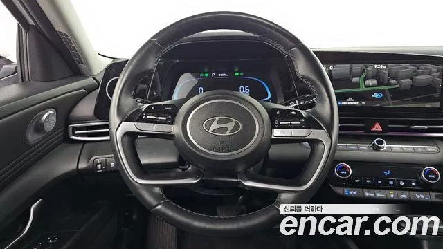 Hyundai Avante CN7 — Фото автомобиля 12
